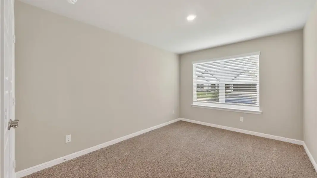 Spacious, unfurnished interior of a new home in Parkerville Meadows, DeSoto (Image 18).
