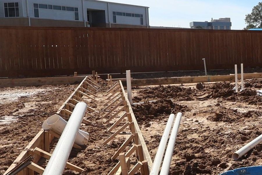 Every foundation at DWH is engineered and it’s inspected three times! We do not do “batch” testing. Rest easy knowing your foundation comes with a 10 year warranty. Every foundation at DWH is engineered and it’s inspected three times! We do not do “batch” testing. Rest easy knowing your foundation comes with a 10 year warranty.