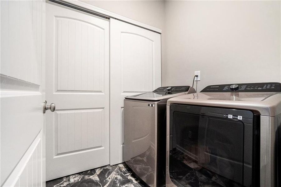Close-up of interior finishes inside a home in , Dallas (Image 20).
