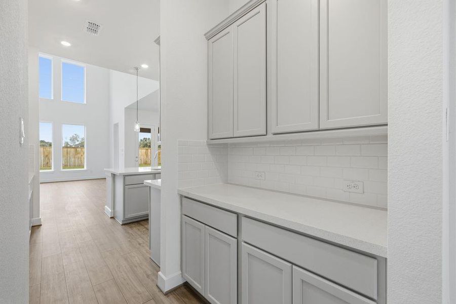 1556 River Point ~ Ready Now