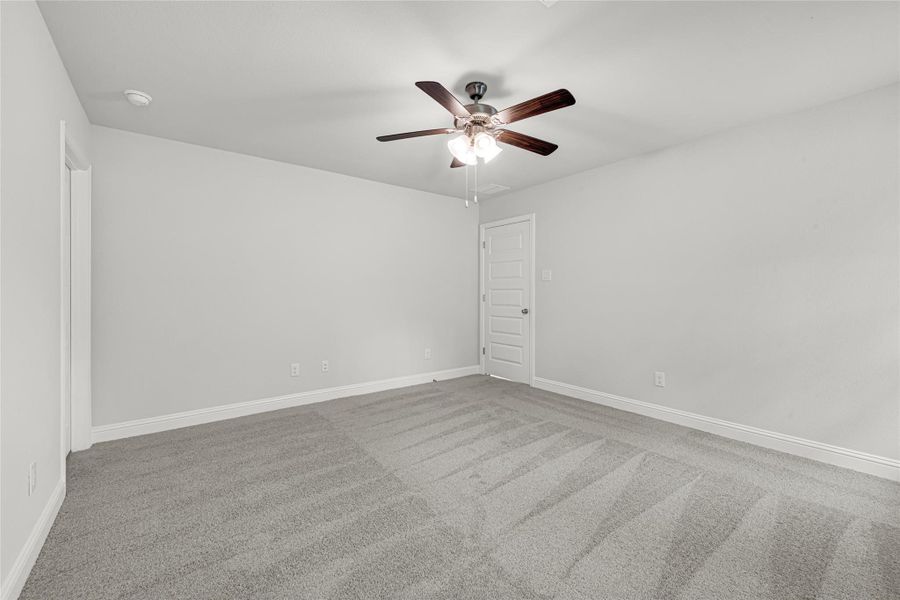 Spacious, unfurnished interior of a new home in Stonebrooke, Conroe (Image 16).