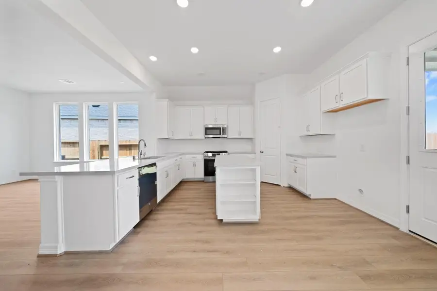 Note: Sample product photo. Actual exterior and interior selections may vary by homesite. Photo may be virtually staged Note: Sample product photo. Actual exterior and interior selections may vary by homesite. Photo may be virtually staged