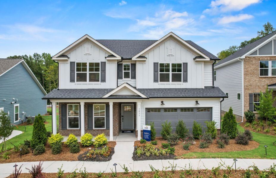 Representative exterior photo of a completed home built from the Murphy by Pulte Homes in Forest Creek, Waxhaw, NC (Image 21).