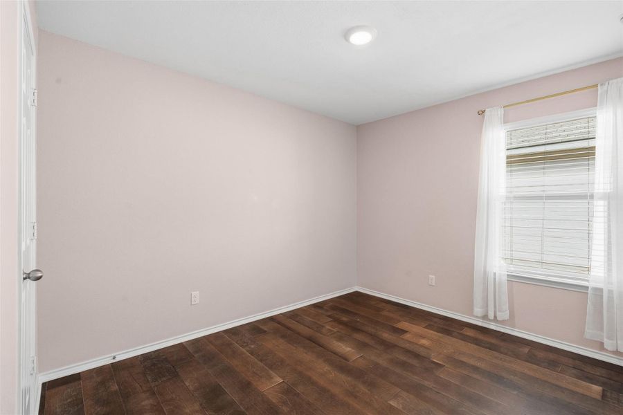 Spacious, unfurnished interior of a new home in , Troy (Image 16).