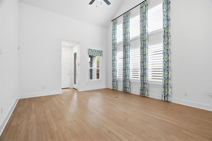 Spacious, unfurnished interior of a new home in Karis, Crowley (Image 16).