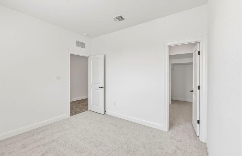 Spacious, unfurnished interior of a new home in Lagos, Manor (Image 22). Spacious, unfurnished interior of a new home in Lagos, Manor (Image 22).