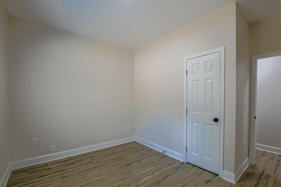 Spacious, unfurnished interior of a new home in , Athens (Image 14). Spacious, unfurnished interior of a new home in , Athens (Image 14).