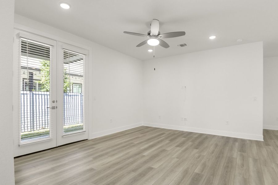 Spacious, unfurnished interior of a new home in Easton Park, Austin (Image 25).