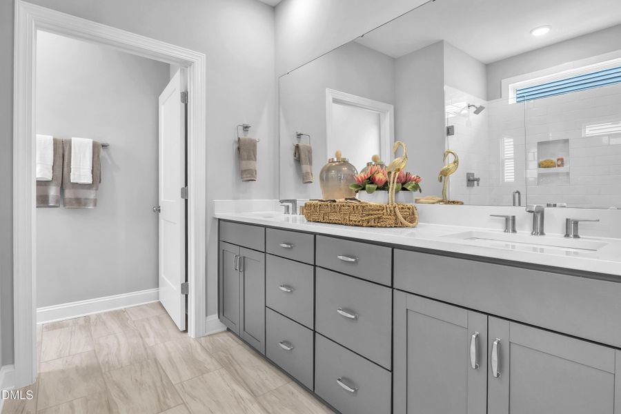 P_RAL_FAL_Mackintosh_Model_INT_PBTH_2