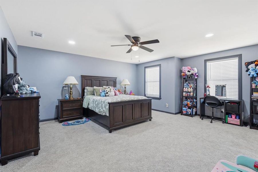 Furnished interior view inside a new home in , Kemp (Image 19).