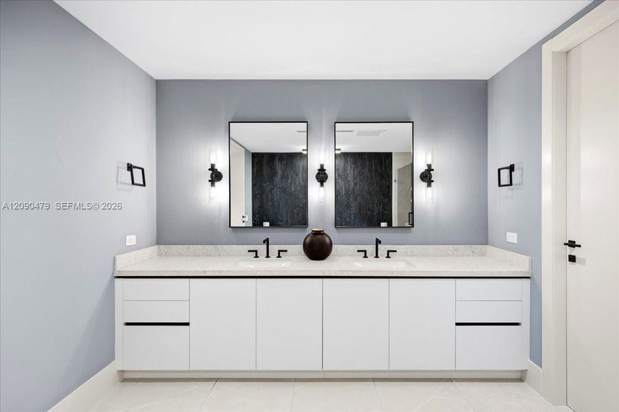 Furnished interior view inside a new home in , Fort Lauderdale (Image 20).