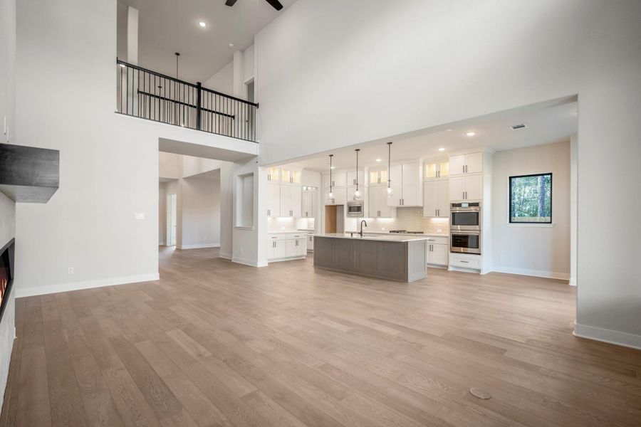 Spacious, unfurnished interior of a new home in Artavia 70′ Lots, Conroe (Image 38).