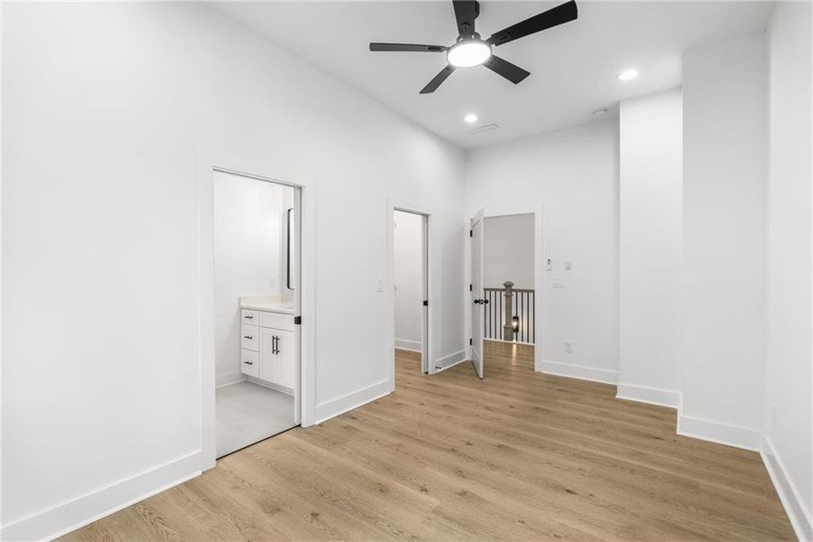 Spacious, unfurnished interior of a new home in , Atlanta (Image 32). Spacious, unfurnished interior of a new home in , Atlanta (Image 32).