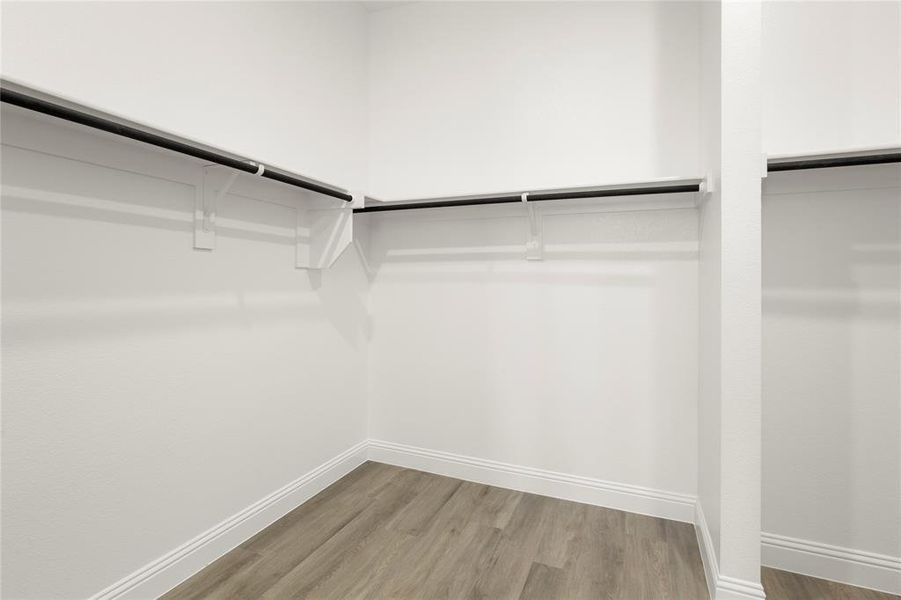 23. 4010 Tamarack - Closet 23. 4010 Tamarack - Closet