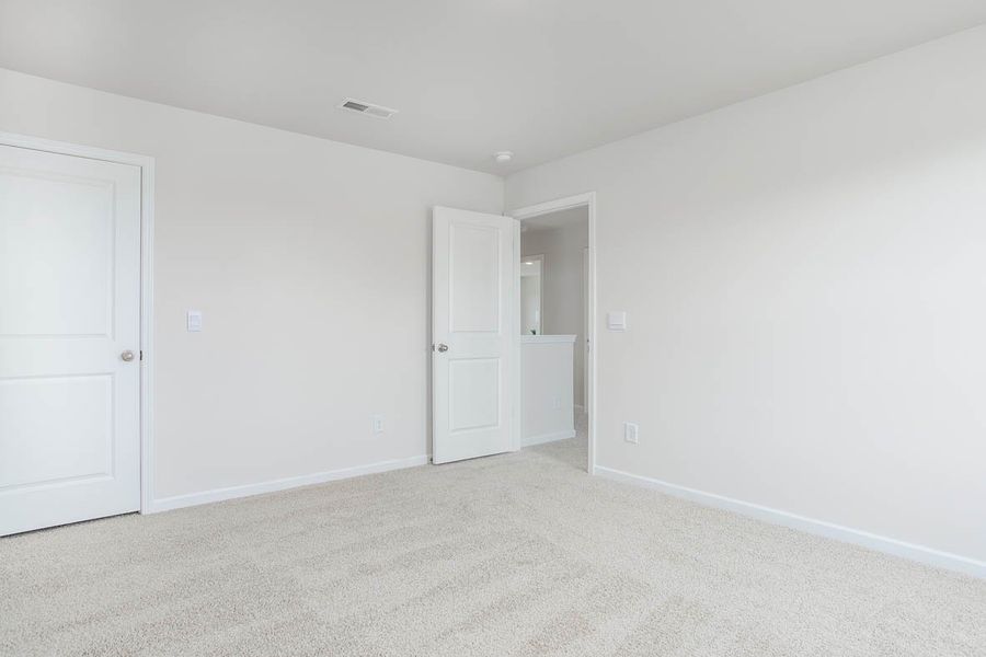Representative unfurnished interior of a home built from the PENWELL by D.R. Horton in Raven Ridge, Lexington (Image 21). Representative unfurnished interior of a home built from the PENWELL by D.R. Horton in Raven Ridge, Lexington (Image 21).