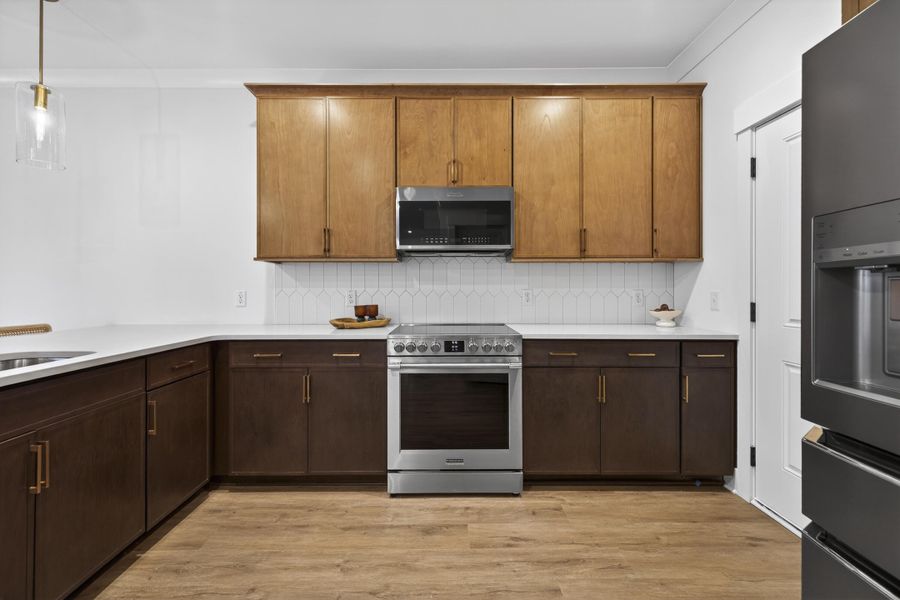 Furnished interior view inside a new home in , Charleston (Image 18).