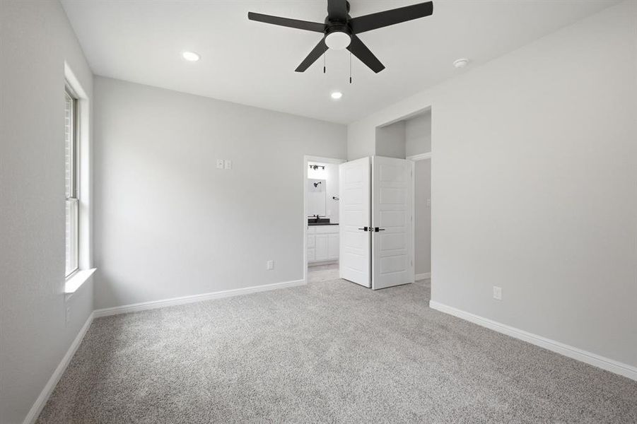 Spacious, unfurnished interior of a new home in , Cleburne (Image 25). Spacious, unfurnished interior of a new home in , Cleburne (Image 25).