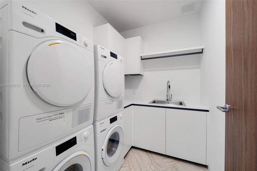 Furnished interior view inside a new home in , Miami (Image 9).