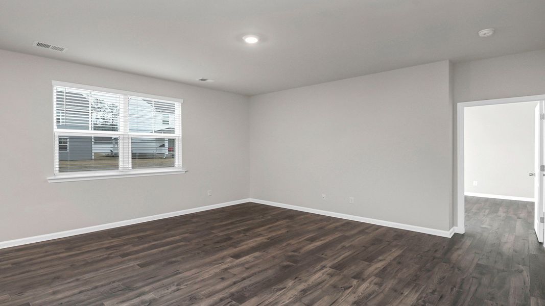 Spacious, unfurnished interior of a new home in Leatherstone, Blythewood (Image 23).