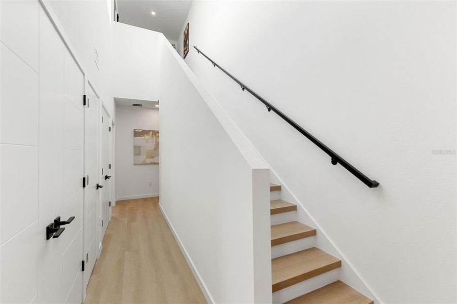 Spacious, unfurnished interior of a new home in , St. Petersburg (Image 20). Spacious, unfurnished interior of a new home in , St. Petersburg (Image 20).