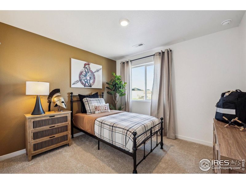Furnished interior view inside a new home in Vantage, Berthoud (Image 4).