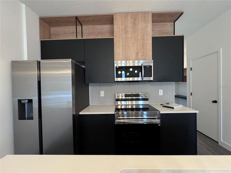 Furnished interior view inside a new home in , Kissimmee (Image 10).