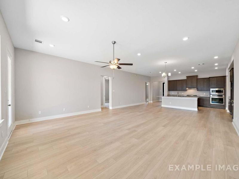 Spacious, unfurnished interior of a new home in Lago Mar, Texas City (Image 19). Spacious, unfurnished interior of a new home in Lago Mar, Texas City (Image 19).