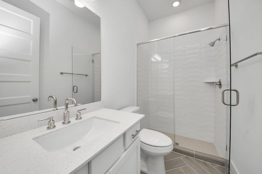 Furnished interior view inside a new home in Amira: Heritage Collection, Tomball (Image 3).