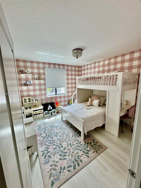 Furnished interior view inside a new home in , Doral (Image 15).