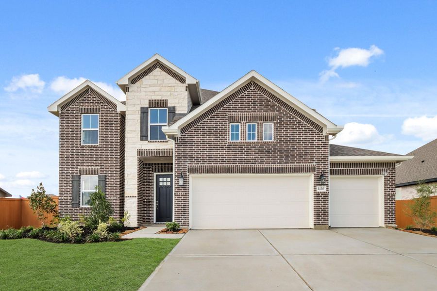 Impressive El Paso design by K. Hovnanian Homes in elevation SA built in River Ranch Estates. Impressive El Paso design by K. Hovnanian Homes in elevation SA built in River Ranch Estates.