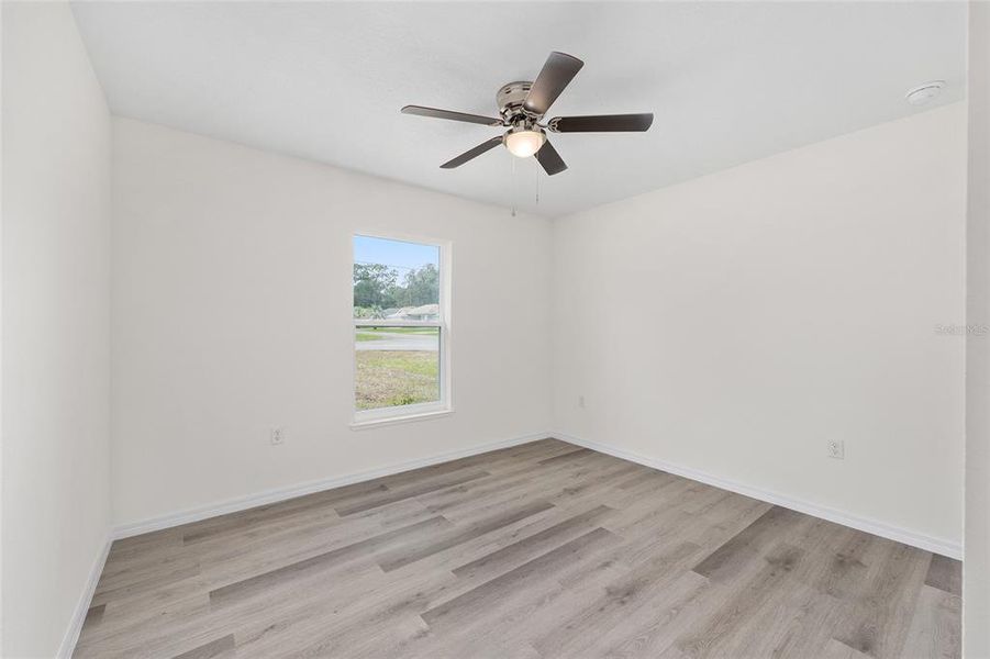 Spacious, unfurnished interior of a new home in , Dunnellon (Image 51).