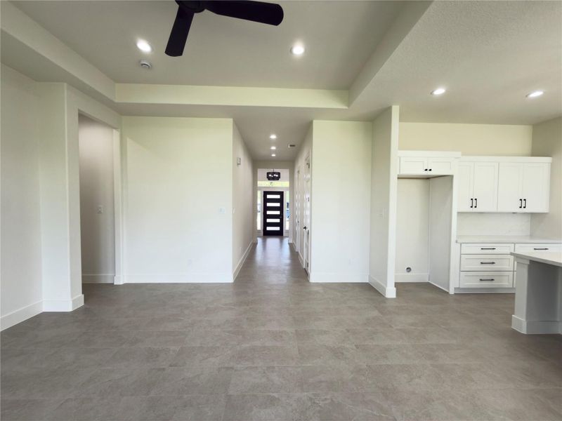 Spacious, unfurnished interior of a new home in , Livingston (Image 31).