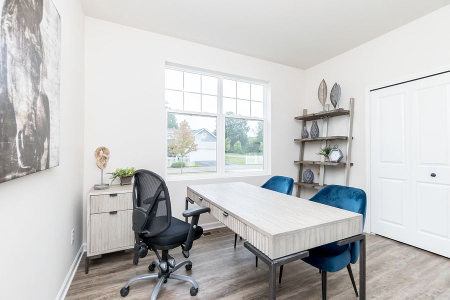 Furnished interior view inside a new home in Mystic Ridge, Whitmore Lake (Image 49).