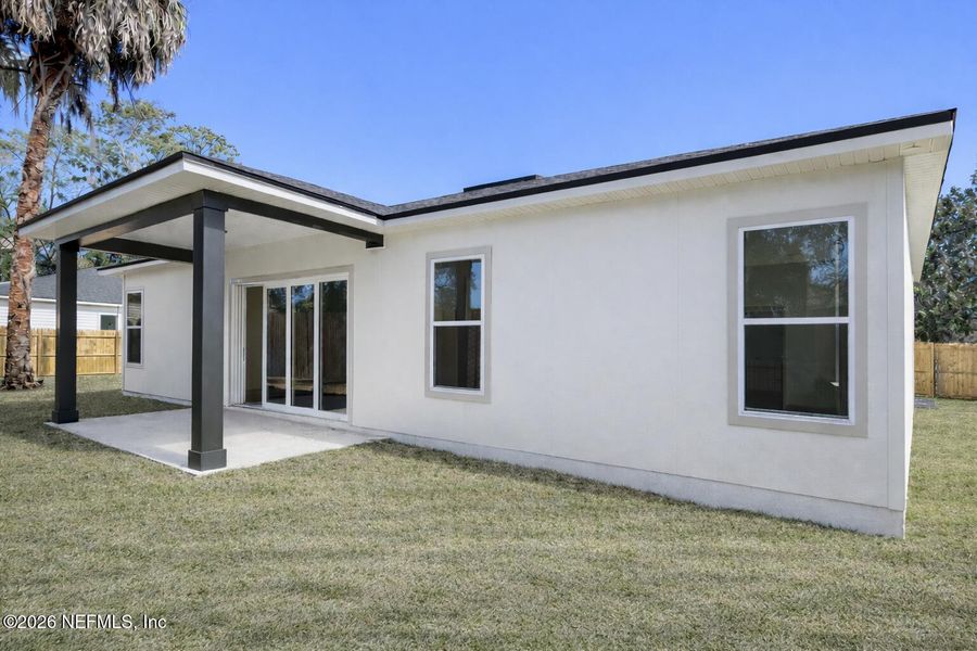 Exterior details and patio area of a home in , Orange Park (Image 26).