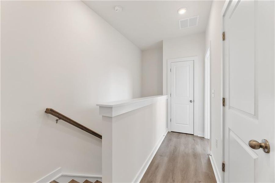 Spacious, unfurnished interior of a new home in Array, Atlanta (Image 12).