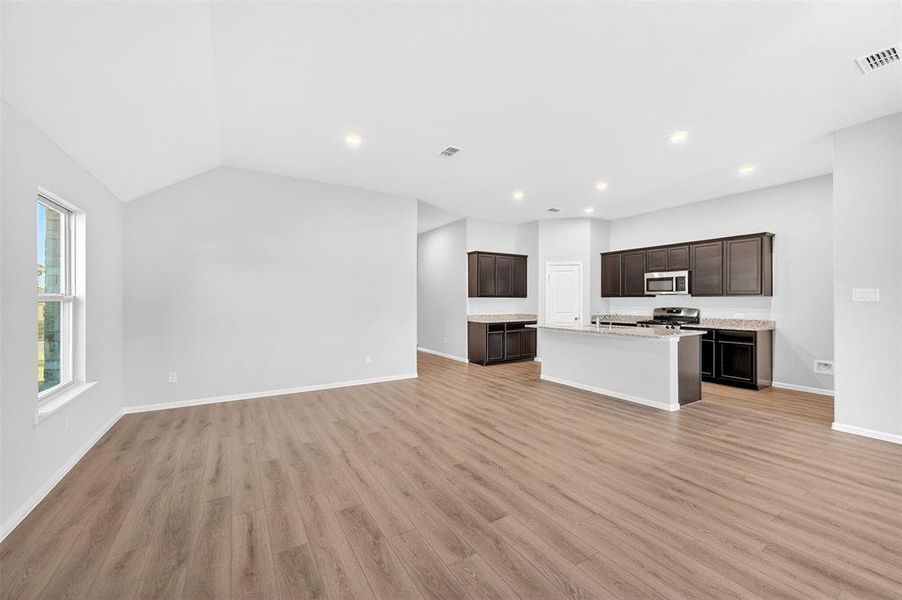 Spacious, unfurnished interior of a new home in Kings Way, Denton (Image 33).