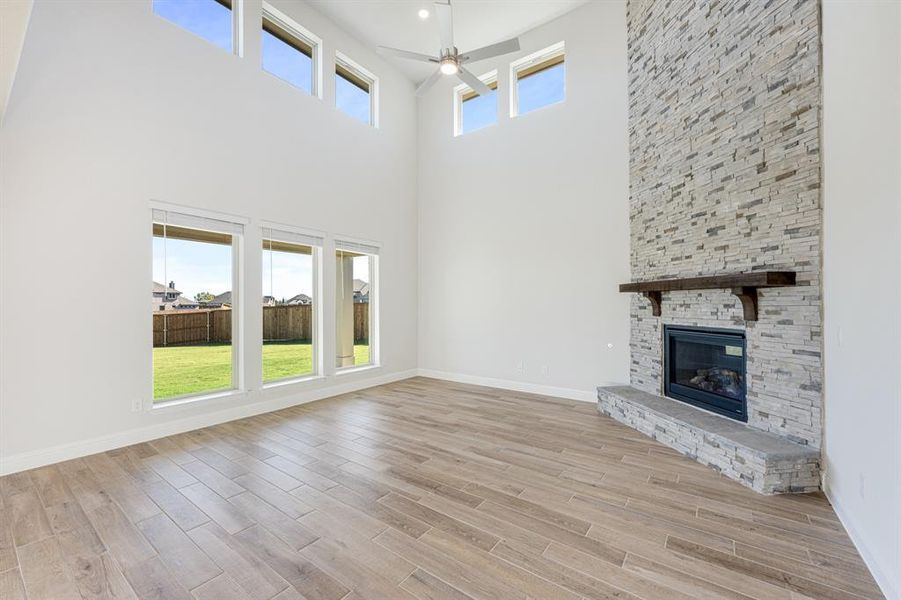 Spacious, unfurnished interior of a new home in Terracina, Rockwall (Image 19). Spacious, unfurnished interior of a new home in Terracina, Rockwall (Image 19).