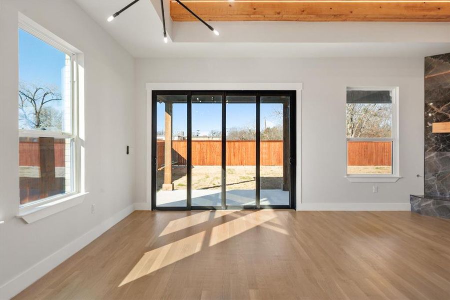 Spacious, unfurnished interior of a new home in , Red Oak (Image 17).
