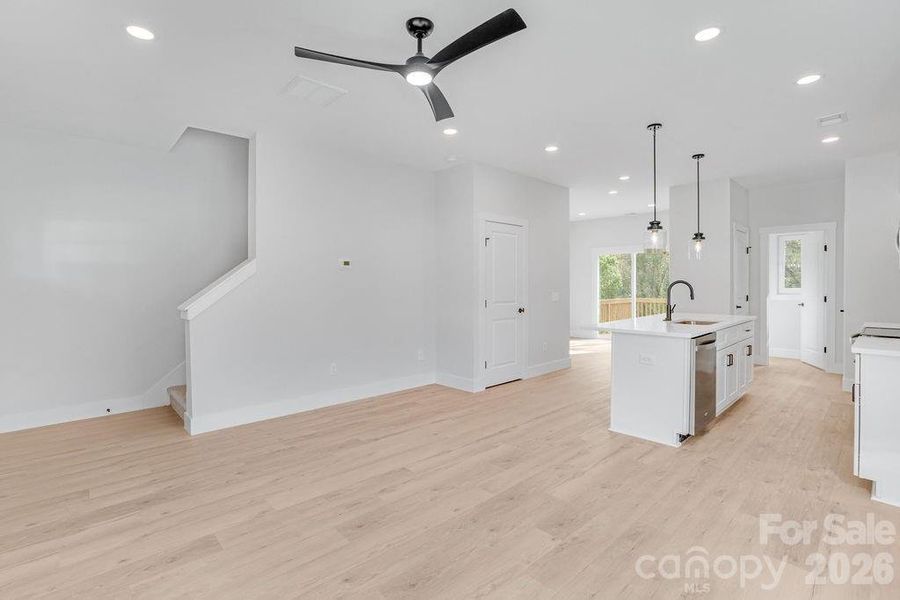 Spacious, unfurnished interior of a new home in , Gastonia (Image 10).