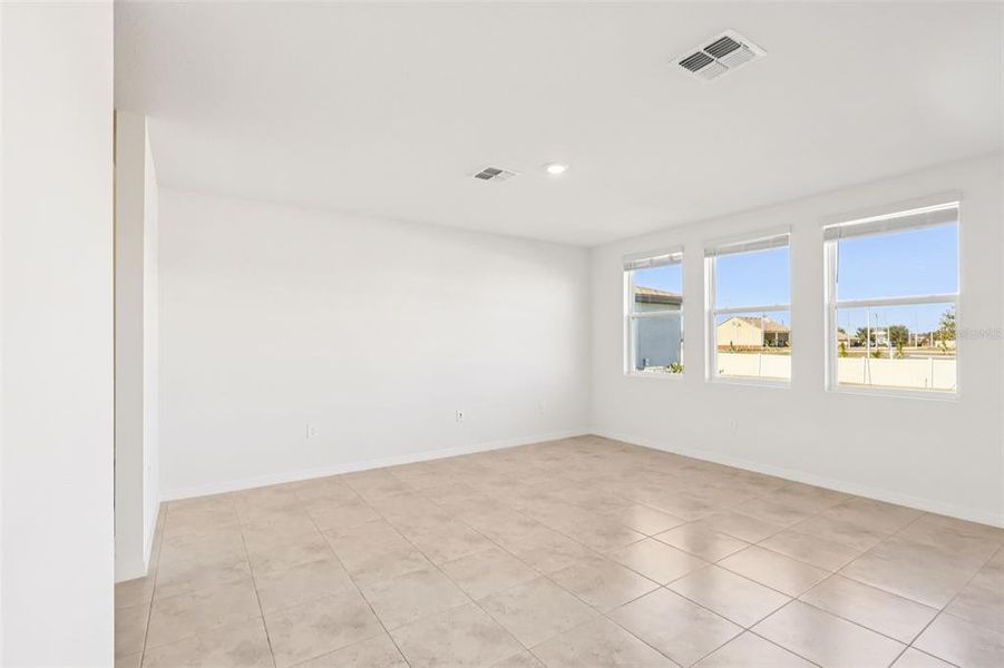 Spacious, unfurnished interior of a new home in , Poinciana (Image 33).