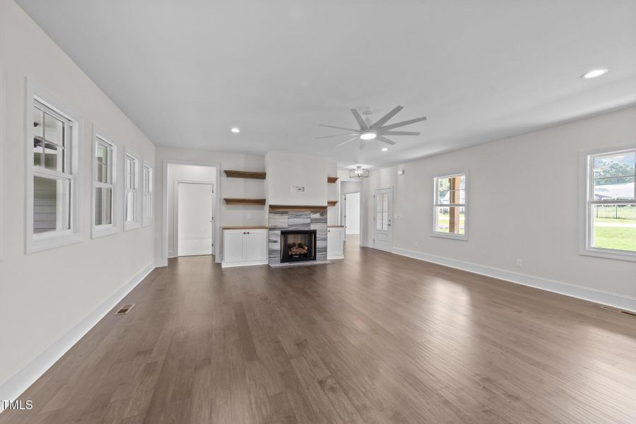 19-web-or-mls-VB4A7842 19-web-or-mls-VB4A7842