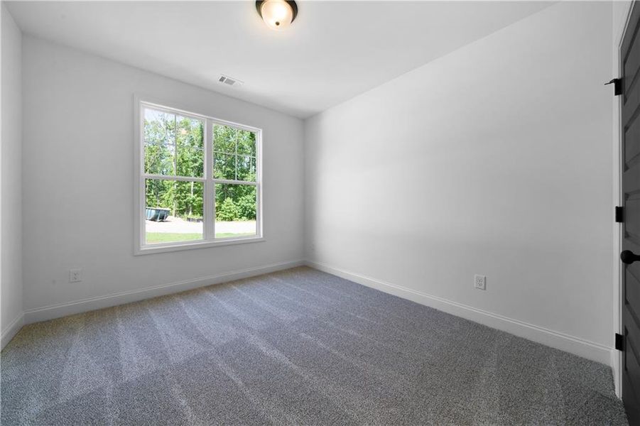 Spacious, unfurnished interior of a new home in , Dallas (Image 16).