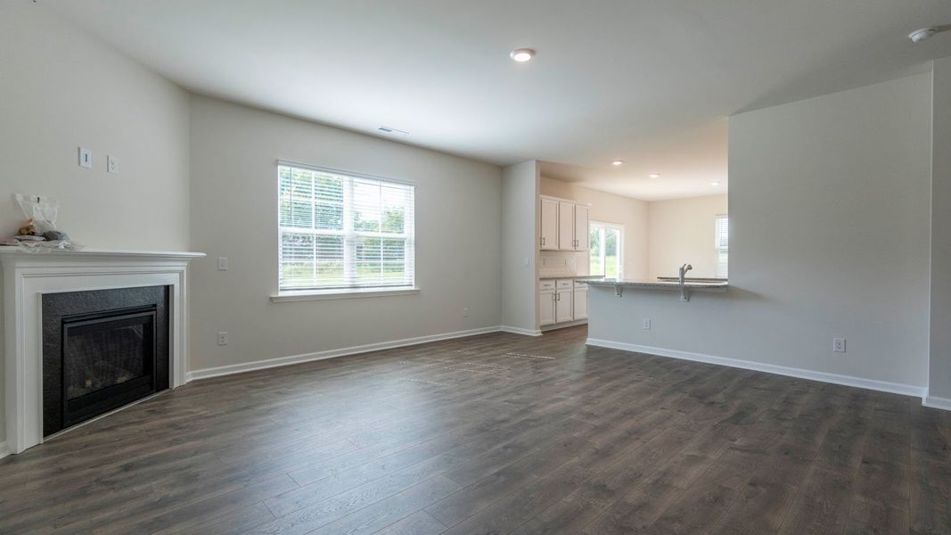 Spacious, unfurnished interior of a new home in The Landing at Summerhaven, Mebane (Image 14).