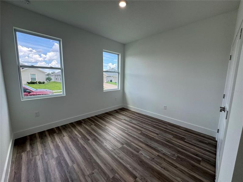Spacious, unfurnished interior of a new home in , Ocala (Image 11).