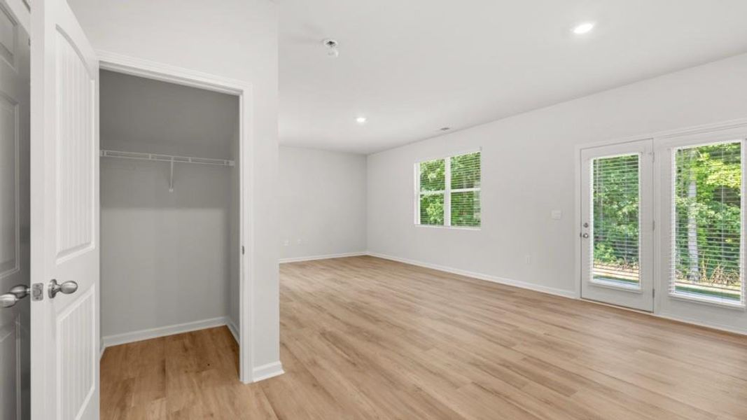 Spacious, unfurnished interior of a new home in Oakleigh Glen, Dallas (Image 12). Spacious, unfurnished interior of a new home in Oakleigh Glen, Dallas (Image 12).