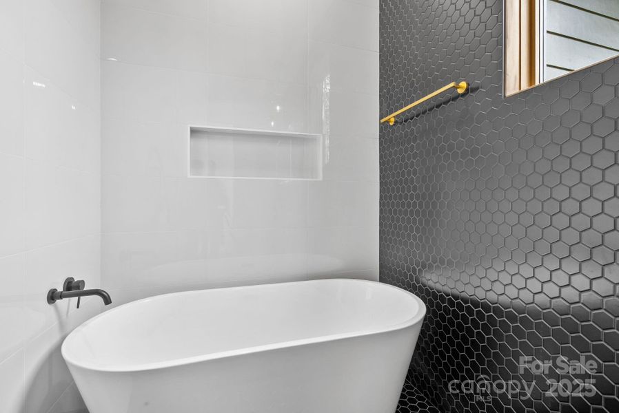 Image 32 of a home in .