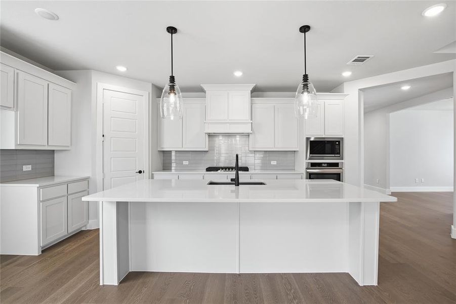 Furnished interior view inside a new home in Talon Hills, Fort Worth (Image 12).