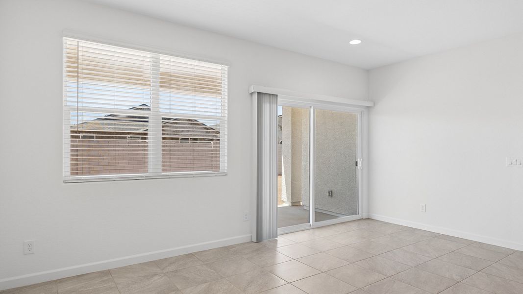 Spacious, unfurnished interior of a new home in Quail Ranch, San Tan Valley (Image 17). Spacious, unfurnished interior of a new home in Quail Ranch, San Tan Valley (Image 17).