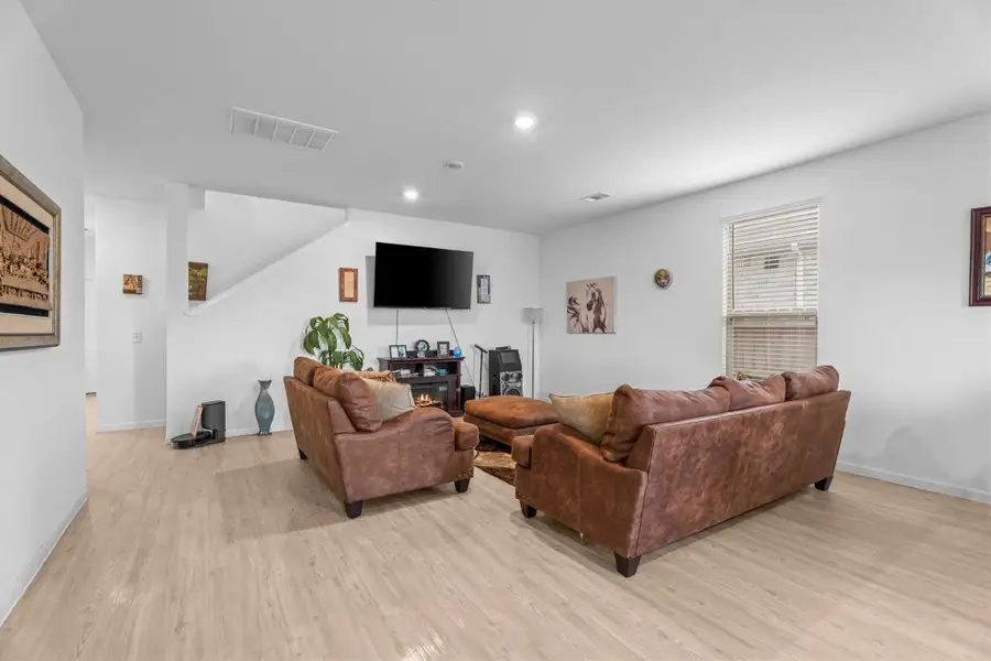 Furnished interior view inside a new home in , Crosby (Image 18).