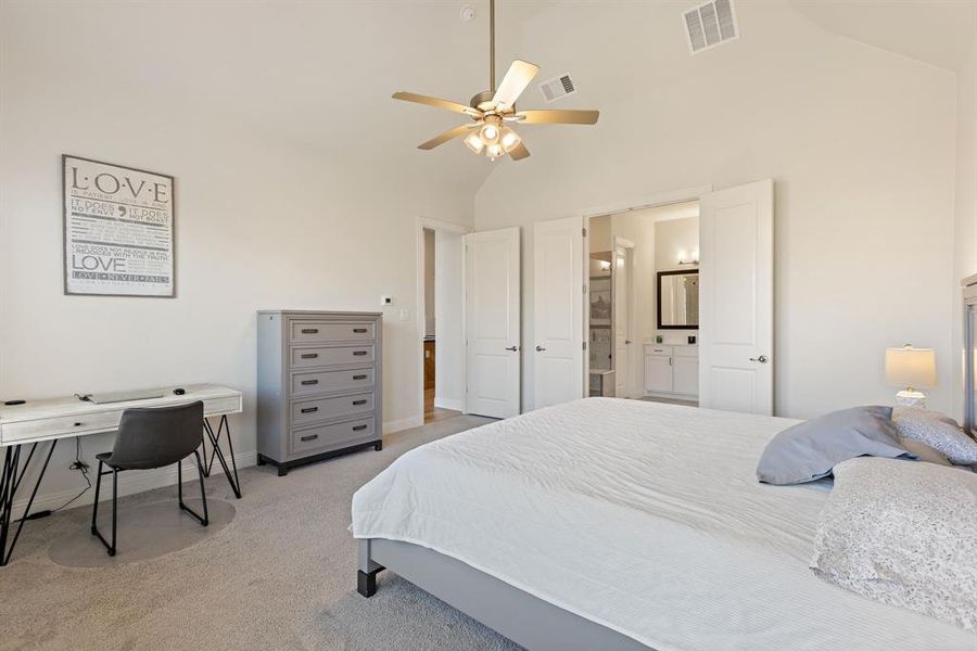 Furnished interior view inside a new home in Inspiration, Lucas (Image 22).